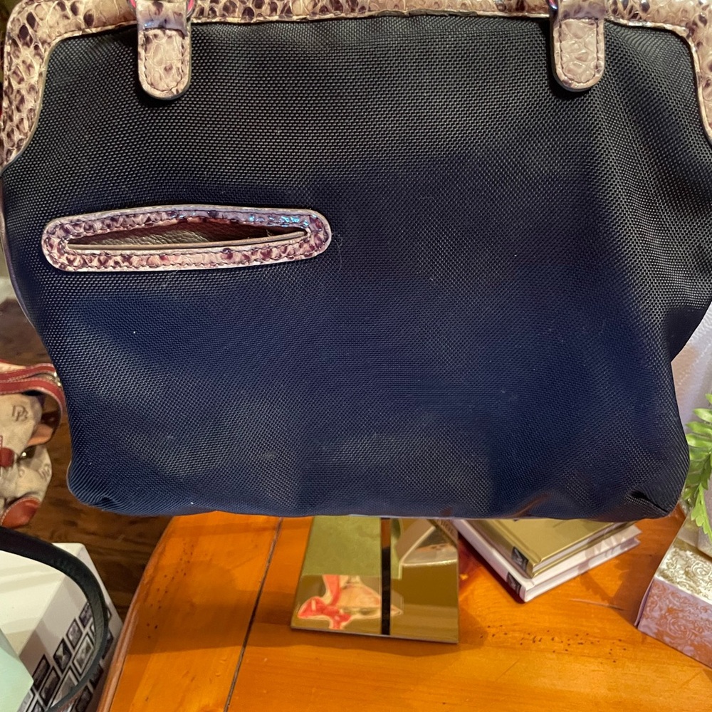 Brighton Stylish Black and Tan Women's Bag - Picture 8 of 11